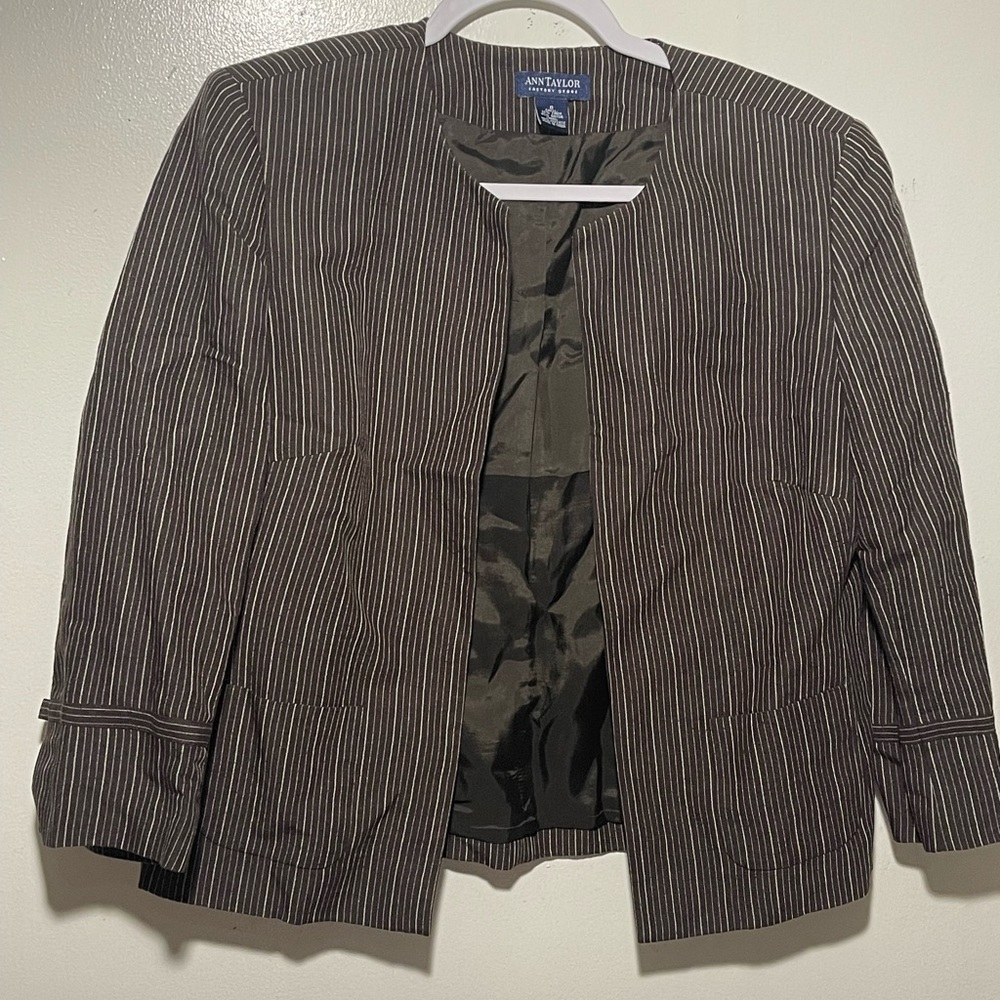 👚Ann Taylor Factory Striped Linen Jacket Blazer 3/4 Sleeve
Womens Size 6